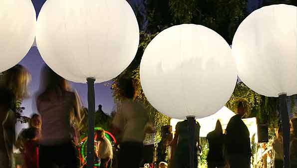 Glowing spheres from Air Dimensional Design for special events