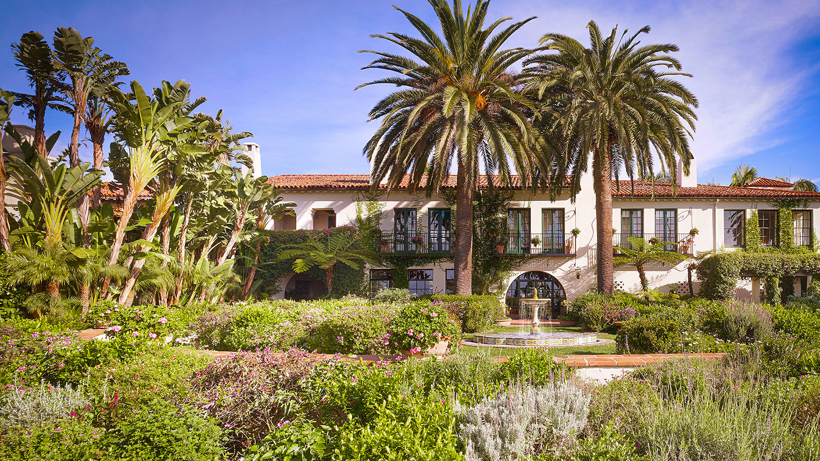 Санта Барбара курорт. Автомат Санта Барбара. California Coastal Resort Барбара Стрейзанд. Menda Santa Barbara.